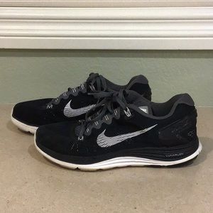 Women’s Nike Lunarglide 5 Size 8